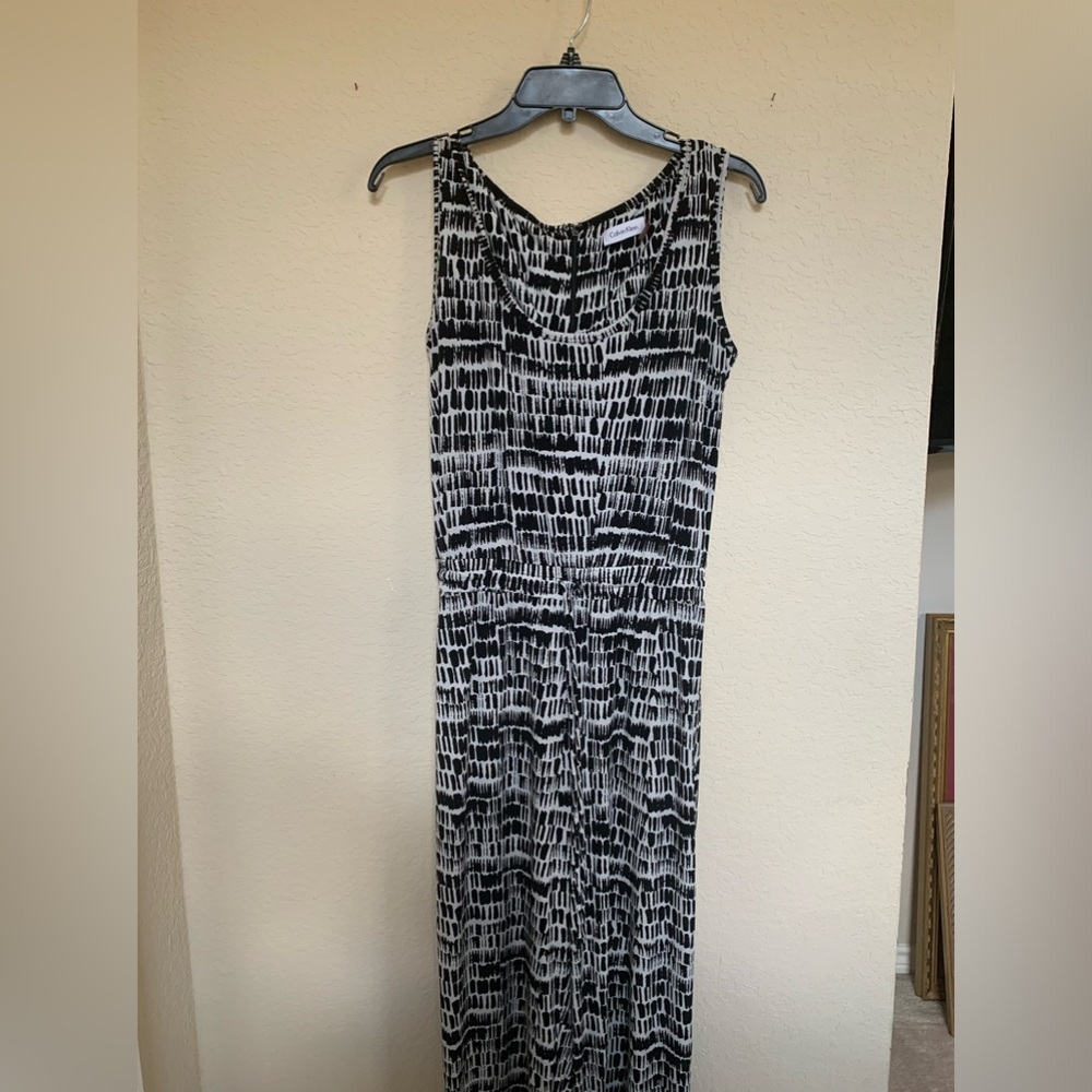 CALVIN Klein Black & White Print Sleeveless Jumpsuit